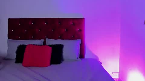 Isabella Moon9 online show from June 27, 11:37 am