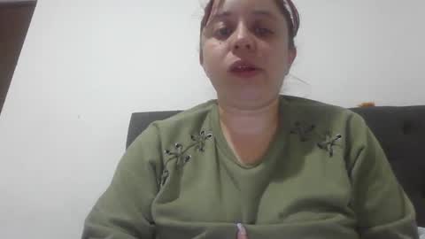 Snapshot of isabellaa_hills_ chatting on January 13, 4:40 am isabellaa_hills_ online show from January 13, 4:40 am