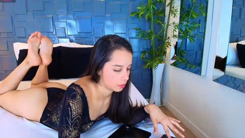 Snapshot of isabellacopper chatting on December 10, 10:58 pm Isabella online show from December 10, 10:58 pm