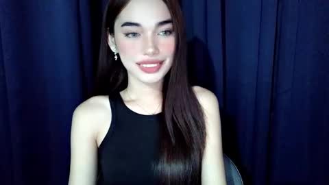 Isabelle online show from May 13, 2:47 pm