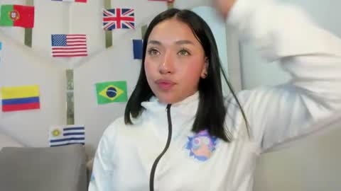 isabellrodriguez18 online show from June 14, 4:47 am