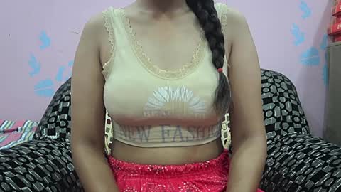 ishika_singh_ online show from June 18, 2:01 am