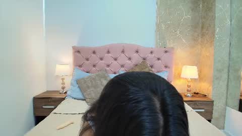 Snapshot of isis_choi chatting on July 1, 7:24 pm Isis Choi online show from July 1, 7:24 pm