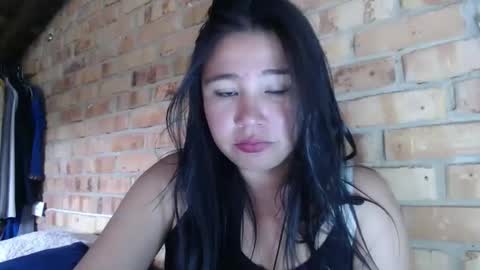 Snapshot of isis_moon88 chatting on January 18, 10:02 pm isis online show from January 18, 10:02 pm