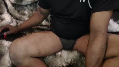 islandboi_88 online show from May 8, 2:55 pm