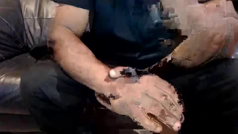 islandboi_88 online show from May 31, 7:37 pm