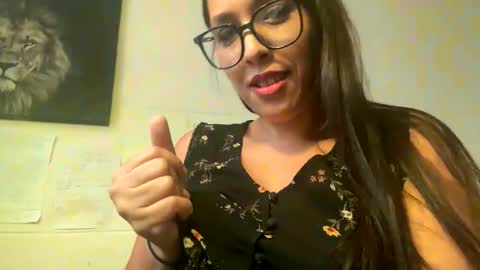 Snapshot of islandmilf777 chatting on November 19, 2:11 am BiancaRose online show from November 19, 2:11 am