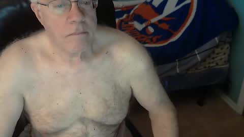 islesman22 online show from March 1, 11:23 am