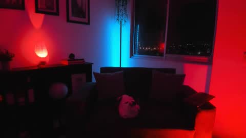 Snapshot of isnotforeveryone chatting on March 8, 11:49 pm Julyane online show from March 8, 11:49 pm