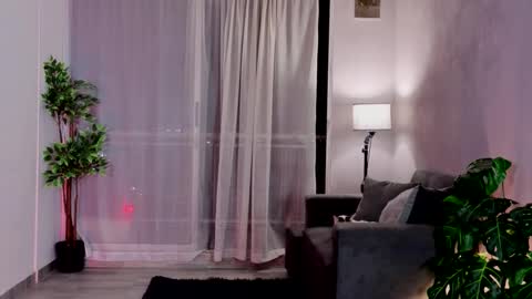 Snapshot of isnotforeveryone chatting on September 26, 3:10 am Julyane online show from September 26, 3:10 am