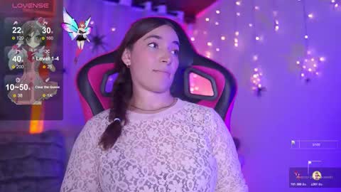 ISSA  online show from October 28, 9:39 pm