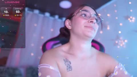 ISSA  online show from November 6, 10:21 pm