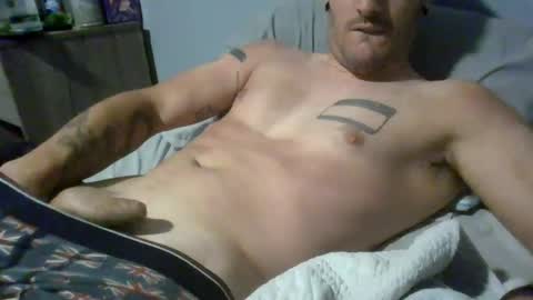 italianstallion69123 online show from June 12, 5:39 am