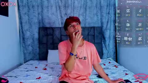 ithan_kingtwin online show from July 11, 7:16 pm