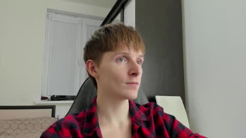 Ethan online show from November 25, 5:46 pm