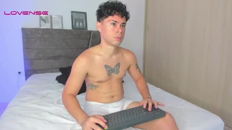 Ithan and Friends online show from April 18, 11:25 am