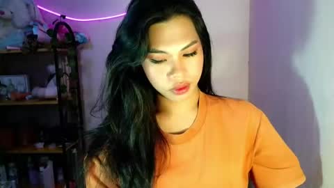 its_chloe20 online show from July 8, 1:04 pm