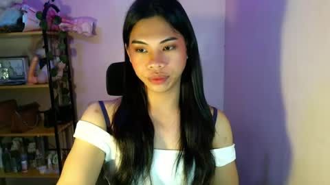 its_chloe20 online show from July 19, 6:33 pm