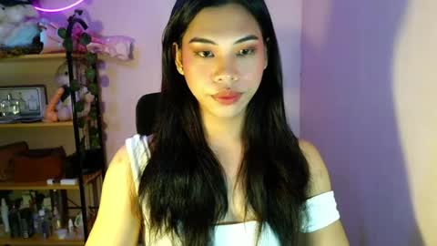 its_chloe20 online show from July 20, 8:28 am