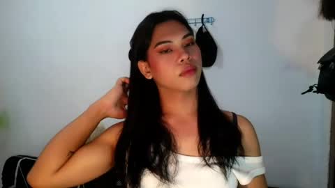 its_chloe20 online show from July 27, 12:23 pm