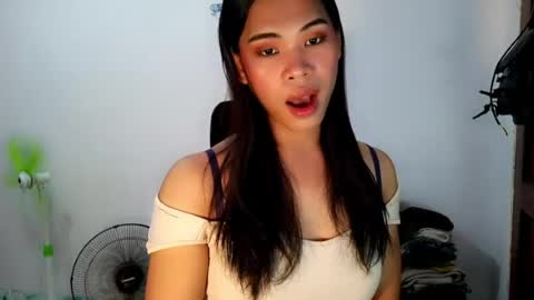its_chloe20 online show from July 30, 10:14 am
