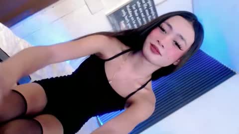 its_me_luna1111 online show from February 27, 8:25 am