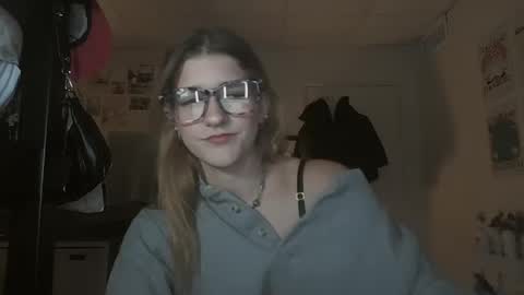 Snapshot of itsalexlove chatting on January 18, 12:13 am Alex Love online show from January 18, 12:13 am