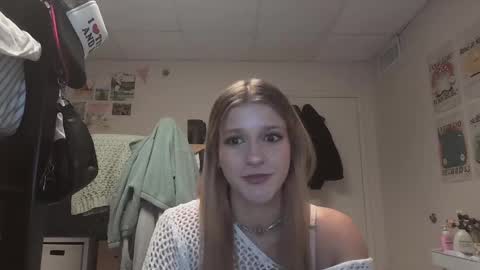 Snapshot of itsalexlove chatting on February 1, 1:23 am Alex Love online show from February 1, 1:23 am