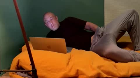 Snapshot of itsanexperiment chatting on March 2, 5:08 am itsanexperiment online show from March 2, 5:08 am