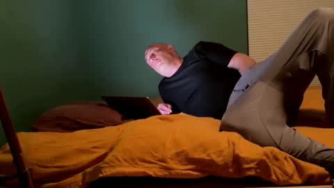 Snapshot of itsanexperiment chatting on March 26, 5:24 am itsanexperiment online show from March 26, 5:24 am