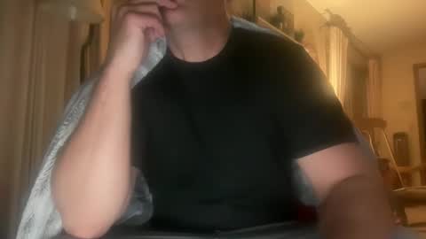 Snapshot of itsanexperiment chatting on April 1, 5:52 am itsanexperiment online show from April 1, 5:52 am