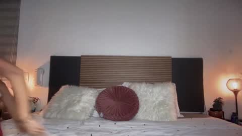 itskassielee online show from February 17, 2:52 am