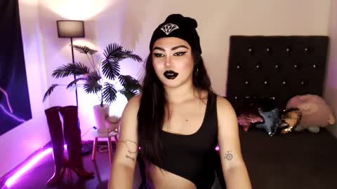 itsmemoiraa69 online show from March 1, 1:35 pm