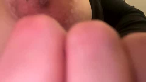 Snapshot of ittybitty320 chatting on March 19, 5:44 am ittybitty320 online show from March 19, 5:44 am