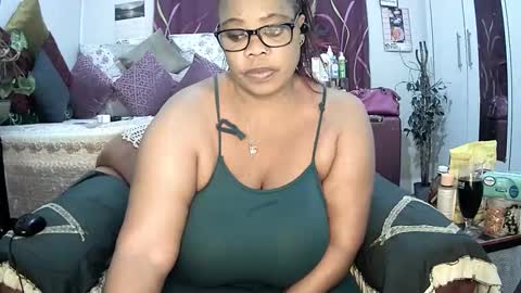 Snapshot of itumeleng74 chatting on March 10, 8:23 pm itumeleng74 online show from March 10, 8:23 pm