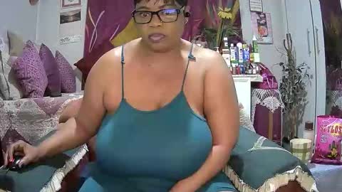 Snapshot of itumeleng74 chatting on September 9, 3:50 am itumeleng74 online show from September 9, 3:50 am