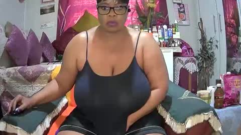 Snapshot of itumeleng74 chatting on September 21, 7:54 am itumeleng74 online show from September 21, 7:54 am