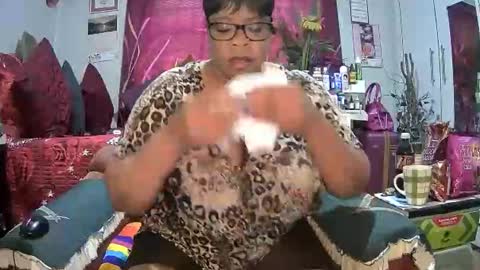 Snapshot of itumeleng74 chatting on September 28, 5:35 am itumeleng74 online show from September 28, 5:35 am