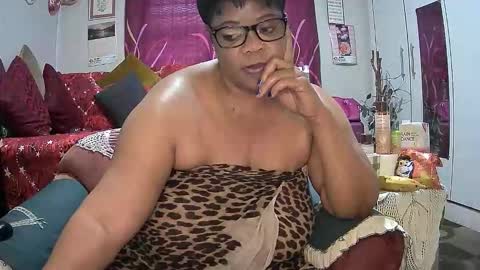 Snapshot of itumeleng74 chatting on October 16, 4:35 am itumeleng74 online show from October 16, 4:35 am