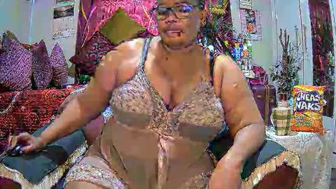 Snapshot of itumeleng74 chatting on November 26, 6:25 am itumeleng74 online show from November 26, 6:25 am