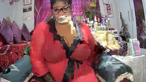 Snapshot of itumeleng74 chatting on December 17, 4:29 am itumeleng74 online show from December 17, 4:29 am