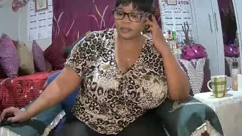 Snapshot of itumeleng74 chatting on February 17, 6:25 pm itumeleng74 online show from February 17, 6:25 pm