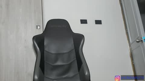 ivanhot279 online show from February 5, 10:55 pm