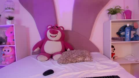 Snapshot of ivanna_wesley chatting on May 30, 3:03 am Ivanna online show from May 30, 3:03 am