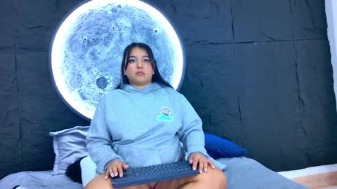 Ivanna online show from April 2, 5:05 am