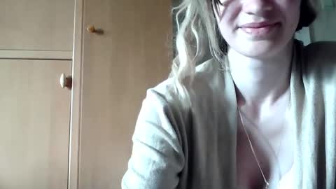 Snapshot of ivetta911 chatting on July 20, 12:51 pm ivetta911 online show from July 20, 12:51 pm