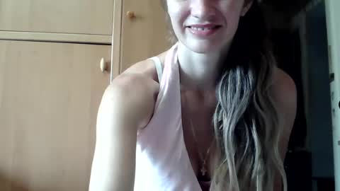 Snapshot of ivetta911 chatting on August 8, 6:59 am ivetta911 online show from August 8, 6:59 am