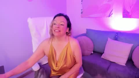 Ivonne online show from March 29, 1:11 pm