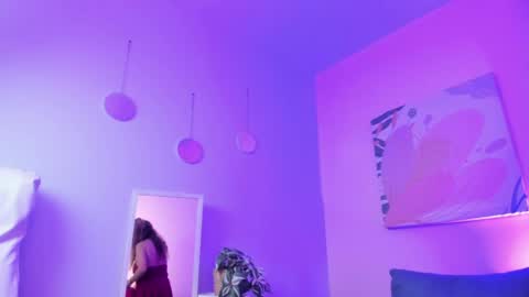 Ivonne online show from April 19, 6:10 pm