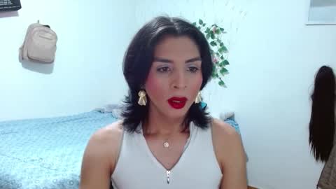 ivonne online show from March 17, 6:00 pm